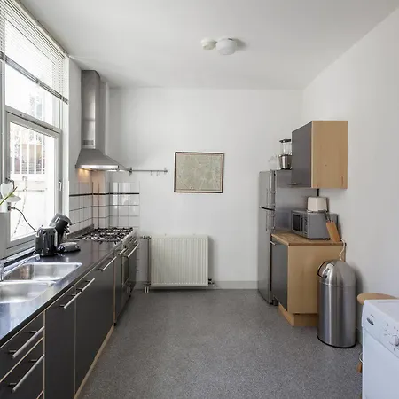 Artis Aquarium Apartment